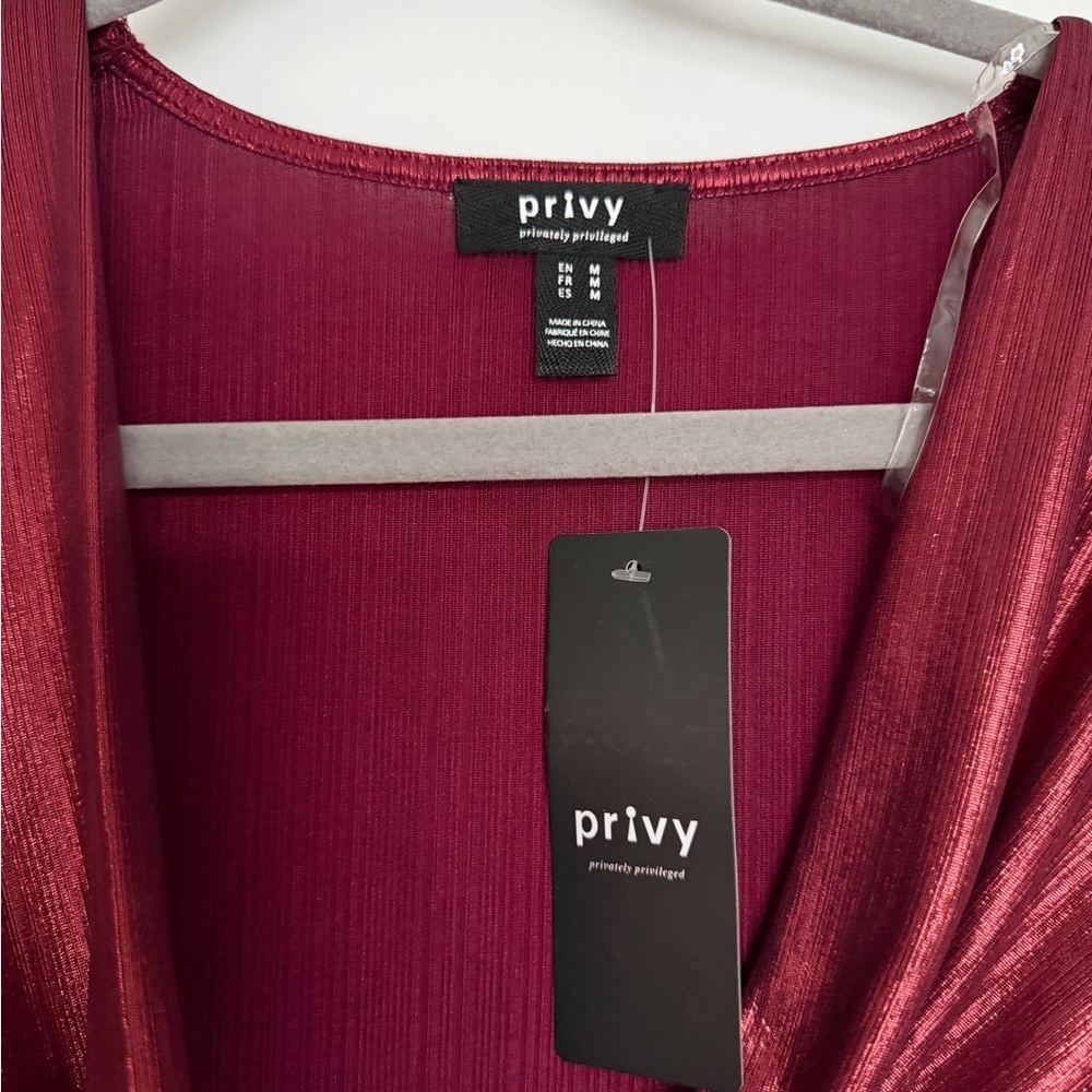 Privy Shimmering‎ Red Knot Crop Top - Picture 5 of 9